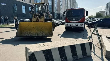 Астанада аулалардағы заңсыз шлагбаумдар мен бетон бөгеттер тексеріліп жатыр