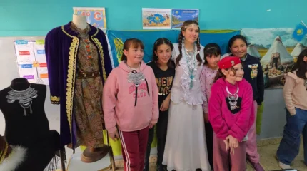 Школьники в Аргентине познакомились с Казахстаном через творчество Димаша
