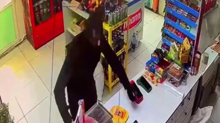 Подозреваемый в разбойном нападении на продуктовый магазин задержан по горячим следам в Уральске