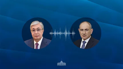 Глава государства провел телефонный разговор с Премьер-министром Армении