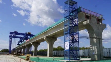 Уложена первая балка линии Tarlan Astana на Косшы