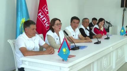 ҚХП медицина қызметкерлерімен кездесті