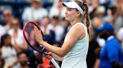 Елена Рыбакина вырвала выход в четвертьфинал турнира в Торонто