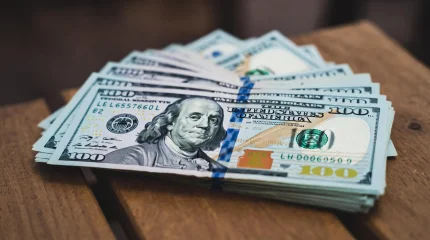 Доллар вырос до 469,93 тенге: курсы валют на 10 августа