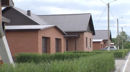 Атбасарда әйел көршісін пышақтап, пәтеріне қамап кеткен