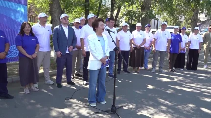 «Ақ жол» партиясының кандидаттары еңбек ұжымымен кездесті