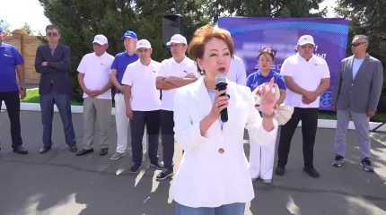 Кандидаты партии «Ак Жол» встретились с трудовым коллективом предприятия в Павлодаре