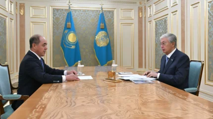 Глава государства принял акима Западно-Казахстанской области Наримана Турегалиева
