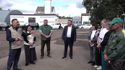 «Ауыл» партиясының өкілдері ірі шаруашылық ұжымымен жүздесті