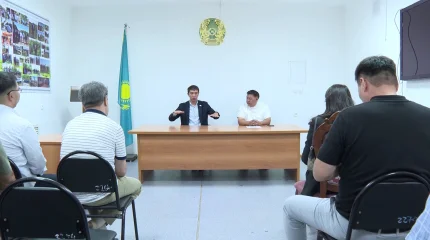 Члены партии «Байтақ» встретились с трудовым коллективом в Астане