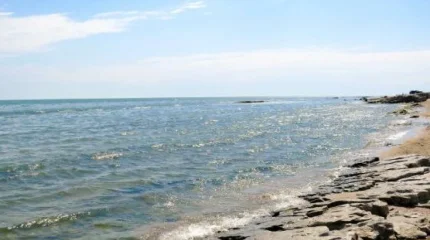 Каспий теңізінде екі жасөспірім құтқарылды