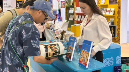 Современную литературу Казахстана представили на книжной выставке в Гуанчжоу