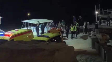 Ақтауда қайық жартасқа соғылып, екі адам қаза тапты