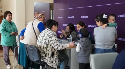 Дәрі-дәрмектен алиментке дейін: «Әділет» партиясының Ашық есік күнінде қандай мәселелер көтерілді