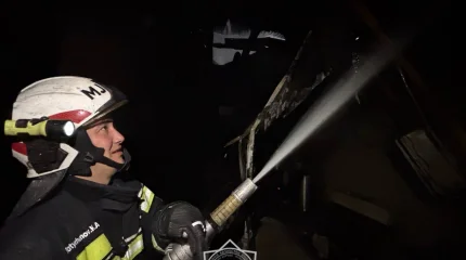 Астанада көпқабатты тұрғын үй өртеніп, 7 адам құтқарылды