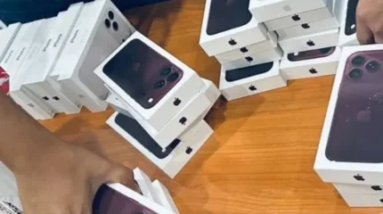 Астана әуежайында 200-ден астам iPhone 18-ді заңсыз алып өтпек болғандар ұсталды
