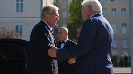 Германияда Қасым-Жомарт Тоқаевты қарсы алу рәсімі өтті